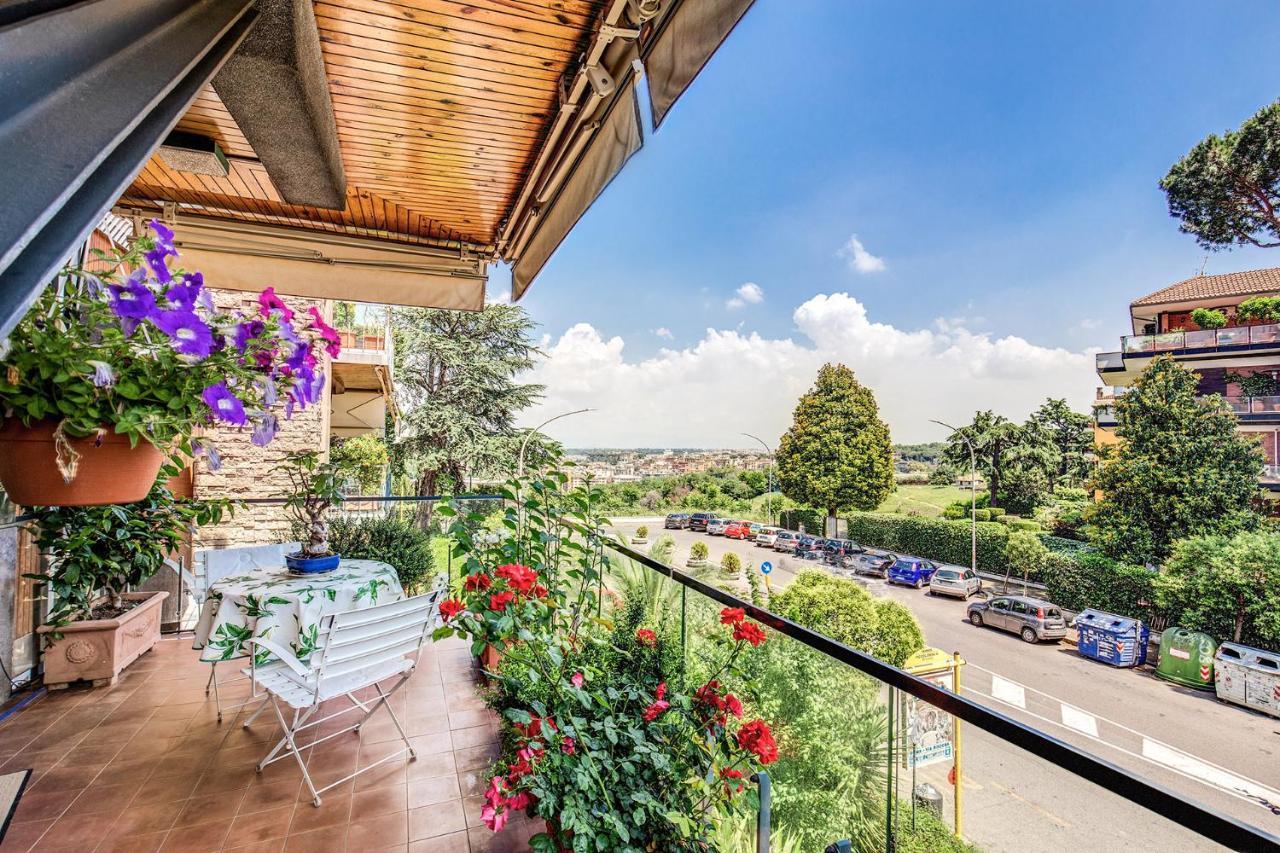Terrazza Piccolomini: Elegant Apartment Stunning View Over Rome/St Peter'S Dome エクステリア 写真