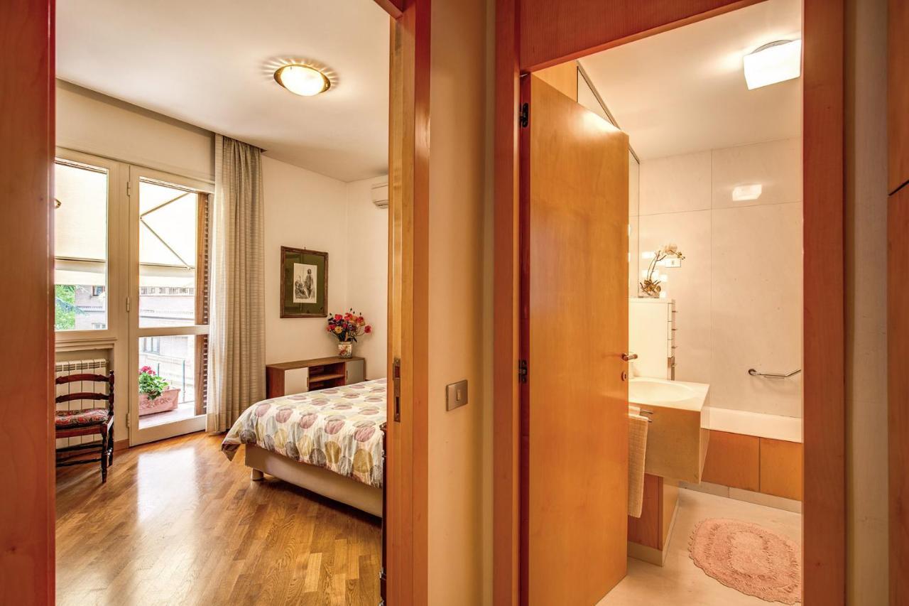 Terrazza Piccolomini: Elegant Apartment Stunning View Over Rome/St Peter'S Dome エクステリア 写真