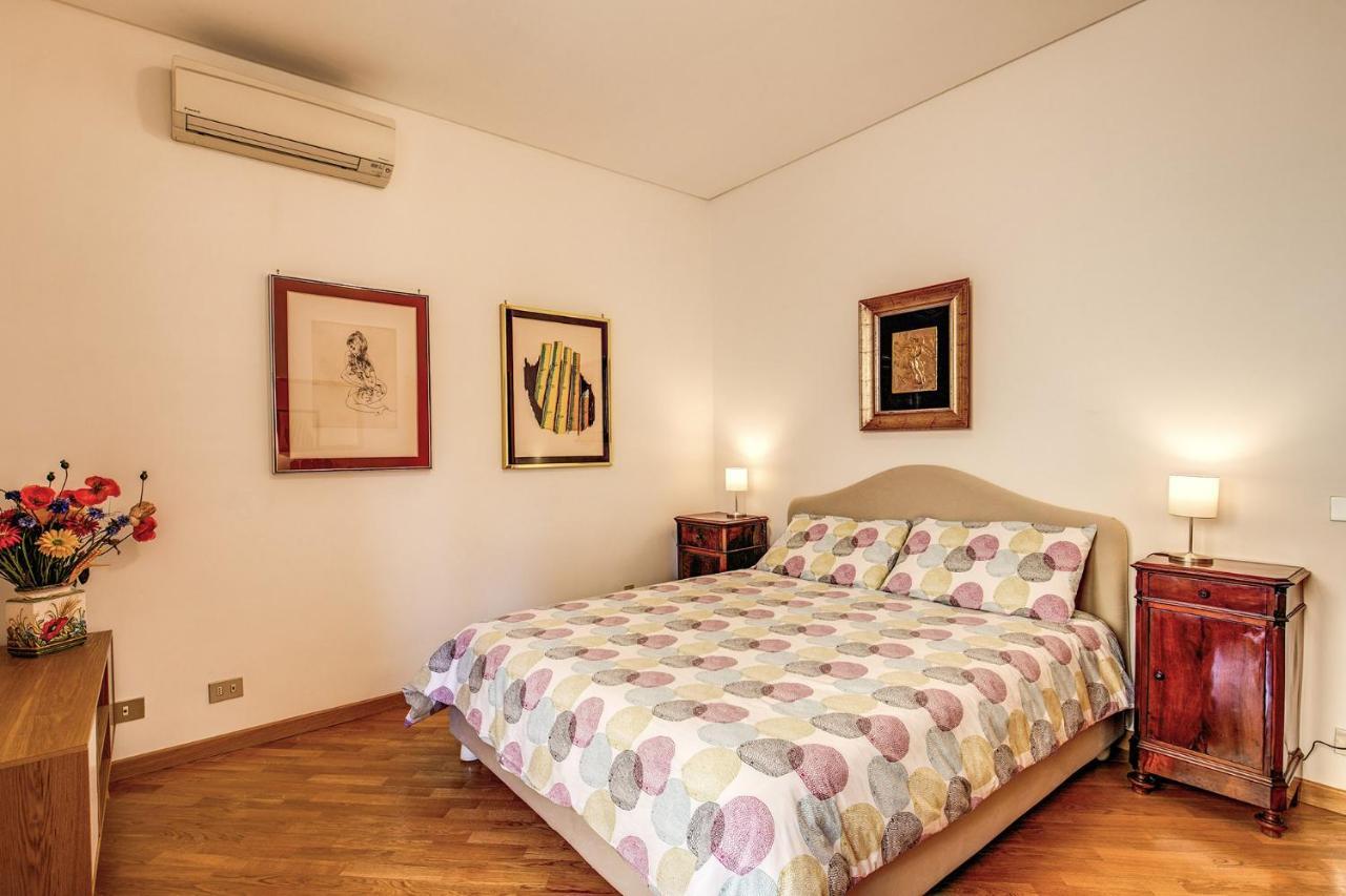 Terrazza Piccolomini: Elegant Apartment Stunning View Over Rome/St Peter'S Dome エクステリア 写真