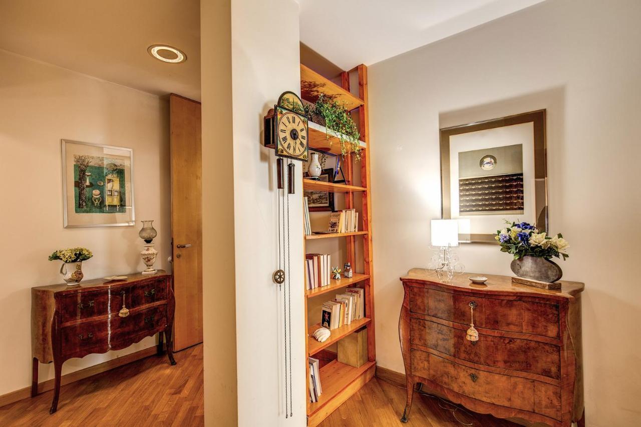 Terrazza Piccolomini: Elegant Apartment Stunning View Over Rome/St Peter'S Dome エクステリア 写真