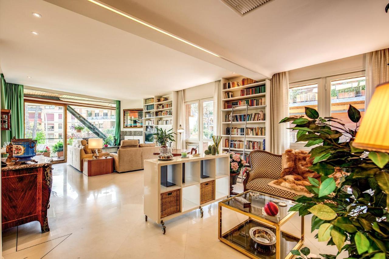 Terrazza Piccolomini: Elegant Apartment Stunning View Over Rome/St Peter'S Dome エクステリア 写真