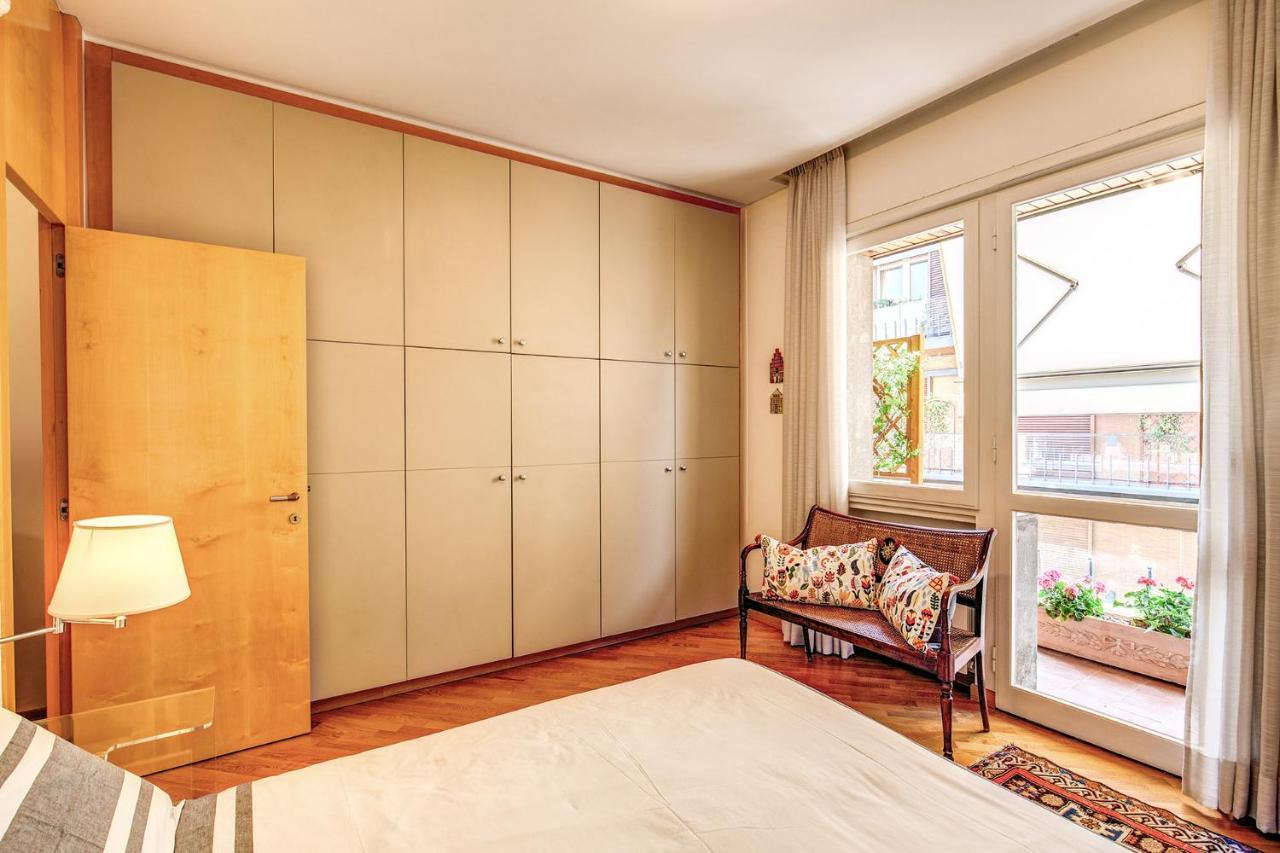 Terrazza Piccolomini: Elegant Apartment Stunning View Over Rome/St Peter'S Dome エクステリア 写真