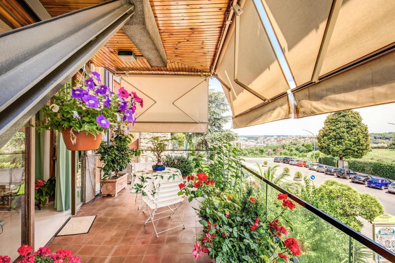 Terrazza Piccolomini: Elegant Apartment Stunning View Over Rome/St Peter'S Dome エクステリア 写真