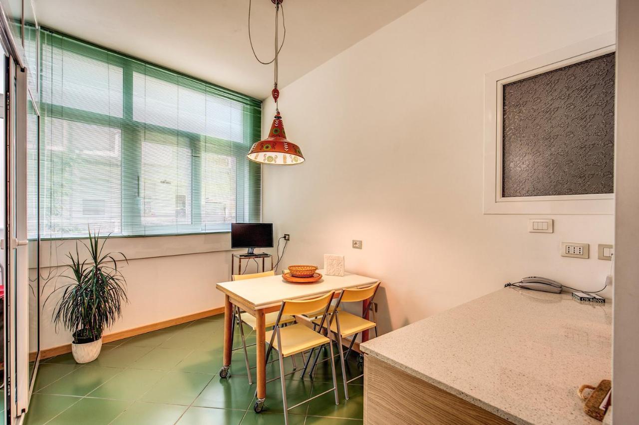 Terrazza Piccolomini: Elegant Apartment Stunning View Over Rome/St Peter'S Dome エクステリア 写真
