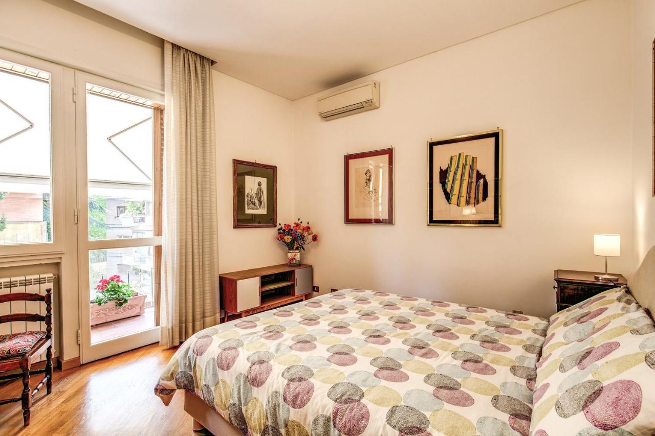 Terrazza Piccolomini: Elegant Apartment Stunning View Over Rome/St Peter'S Dome エクステリア 写真